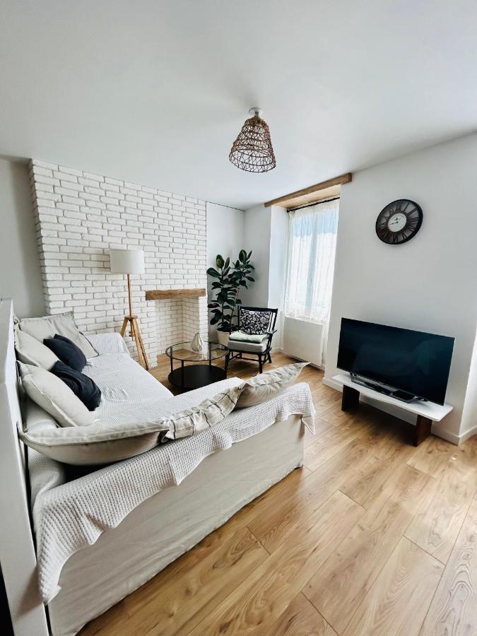 Appartement Cottage Au Coeur De Nemours Eksteriør billede